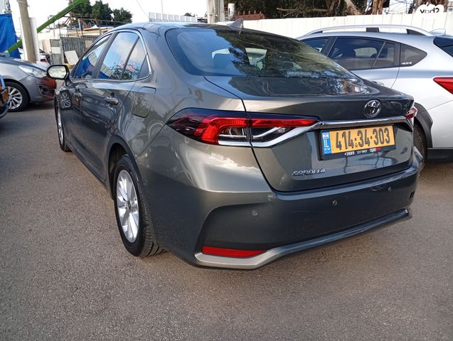 טויוטה קורולה