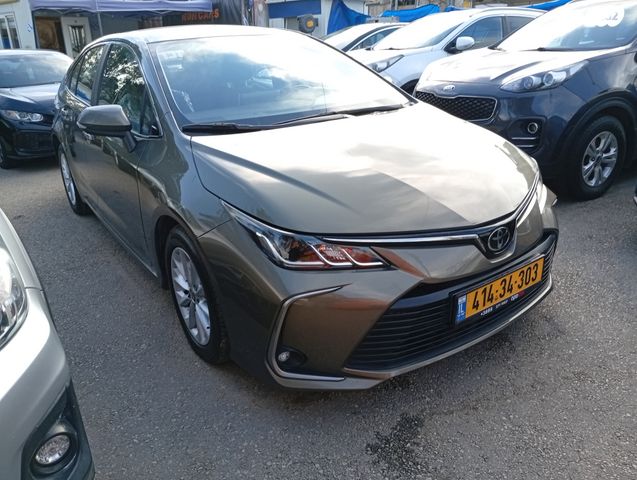 טויוטה קורולה