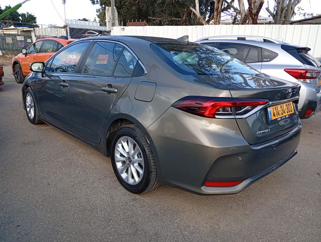 טויוטה קורולה