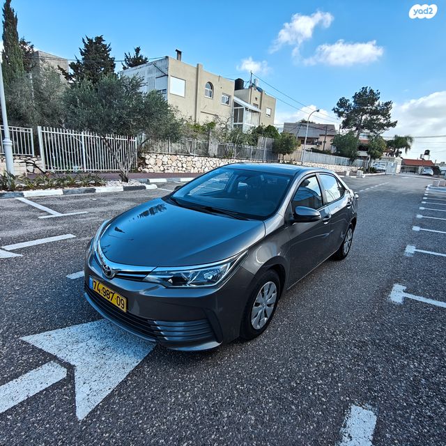 טויוטה קורולה