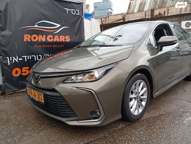 טויוטה קורולה
