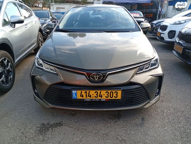 טויוטה קורולה