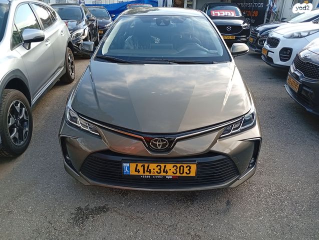 טויוטה קורולה