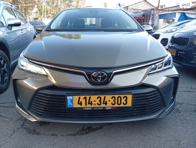 טויוטה קורולה