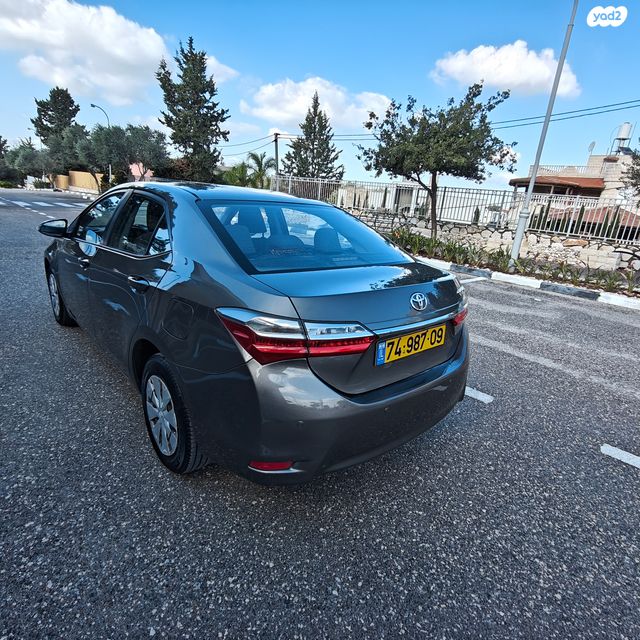 טויוטה קורולה