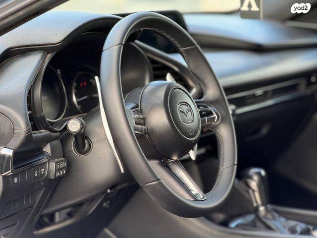 מאזדה 3