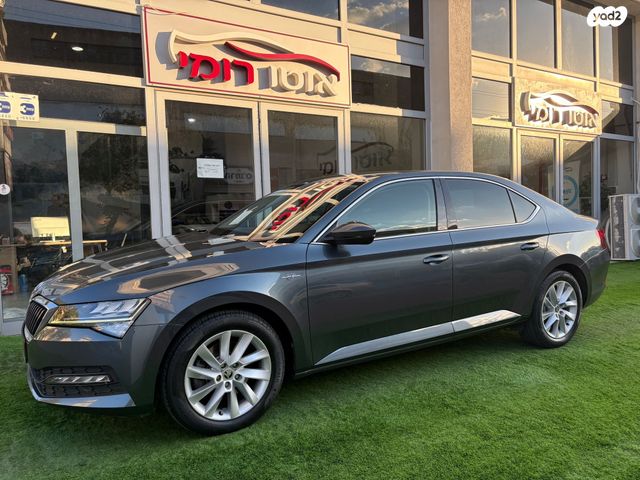 מודעת רכב סקודה סופרב