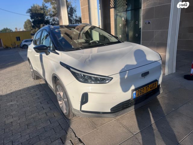 ג׳ילי Geometry C