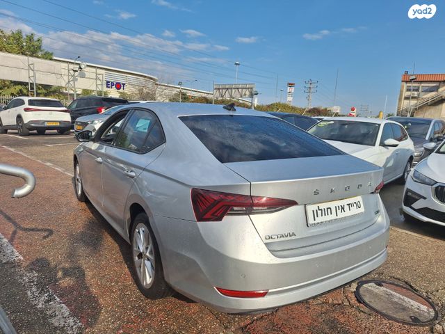 סקודה אוקטביה