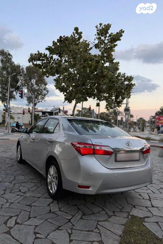 מודעת רכב טויוטה קורולה