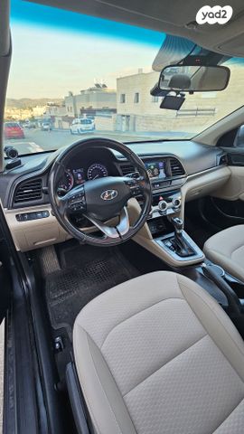 יונדאי אלנטרה