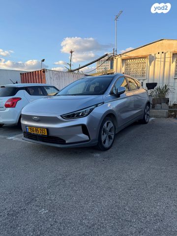 מודעת רכב ג׳ילי Geometry C