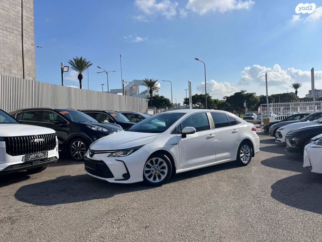 טויוטה קורולה