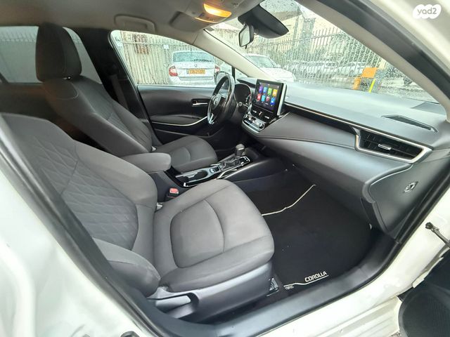 טויוטה קורולה