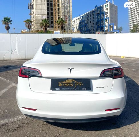 טסלה מודל 3