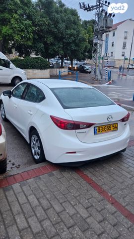 מאזדה 3
