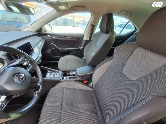 סקודה אוקטביה