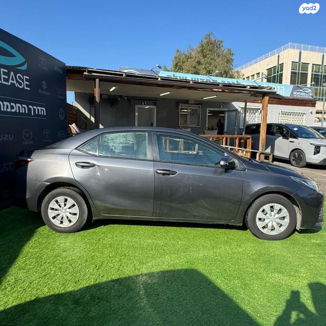 טויוטה קורולה