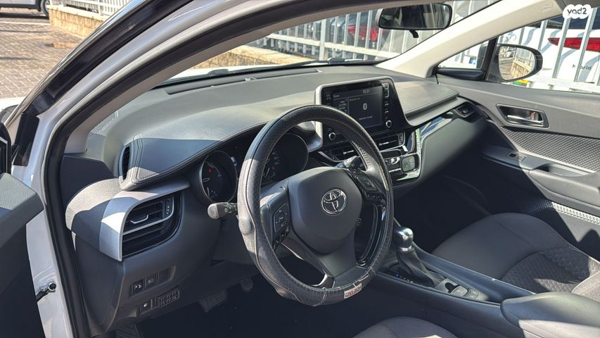 טויוטה C-HR