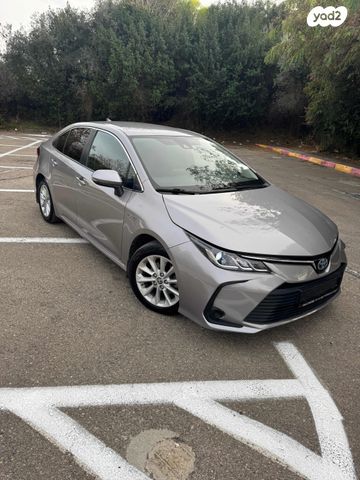 מודעת רכב טויוטה קורולה