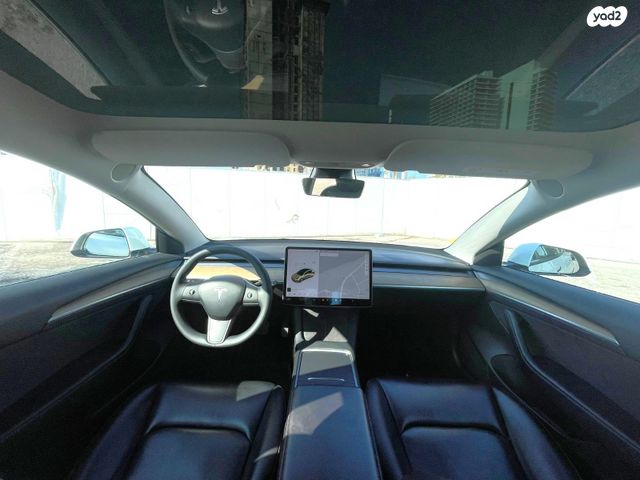 טסלה מודל 3