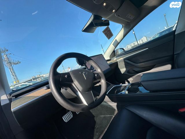 טסלה מודל 3