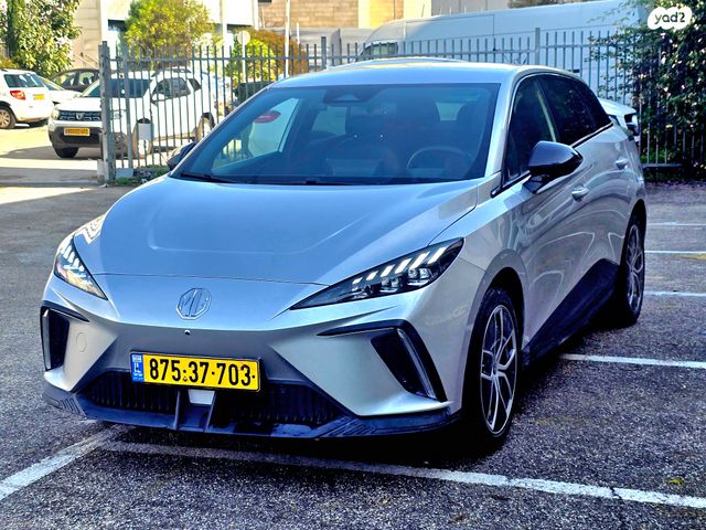 מודעת רכב אם ג'י MG4