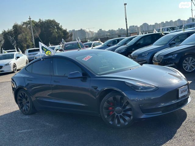 טסלה מודל 3