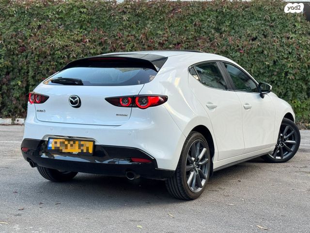 מאזדה 3