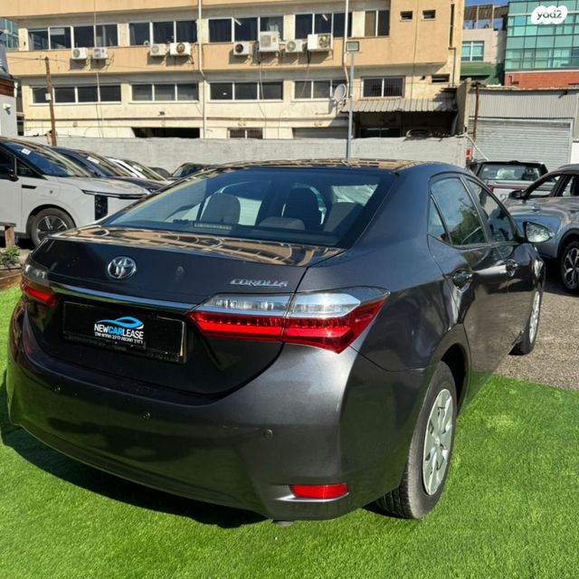 טויוטה קורולה