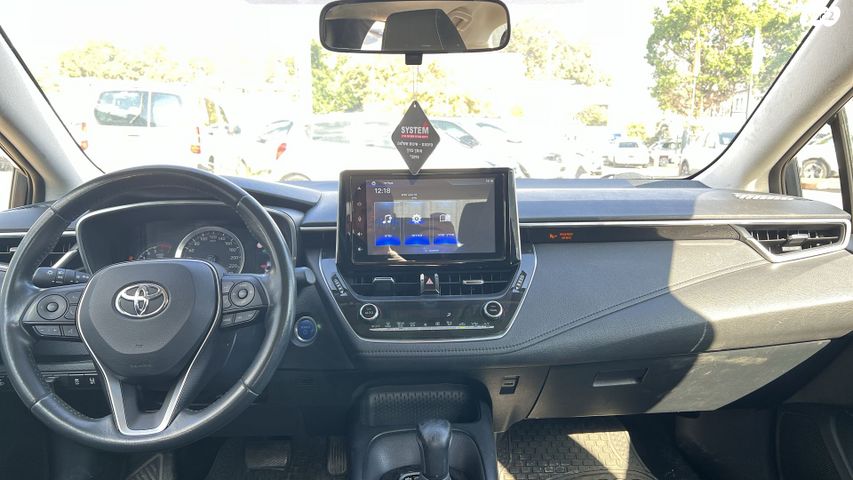 טויוטה קורולה