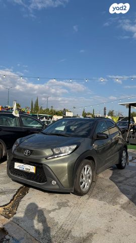 טויוטה אייגו X