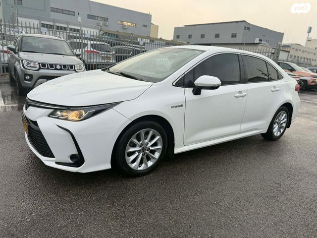 מודעת רכב טויוטה קורולה