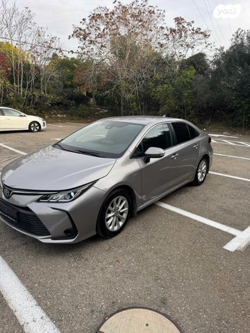 טויוטה קורולה