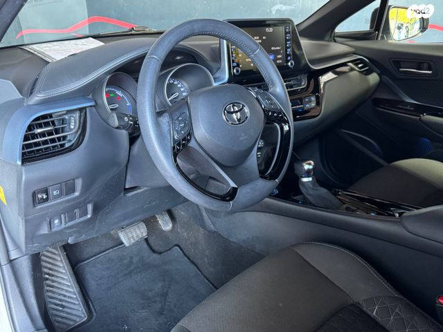 טויוטה C-HR