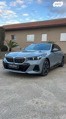 מודעת רכב ב מ וו סדרה 5