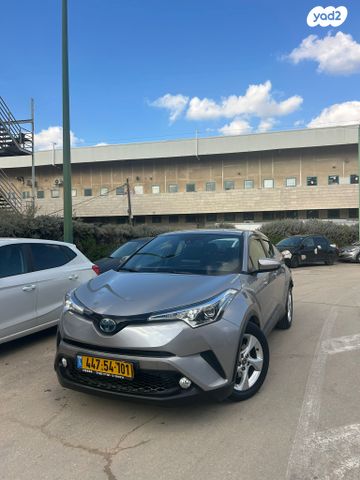 מודעת רכב טויוטה C-HR