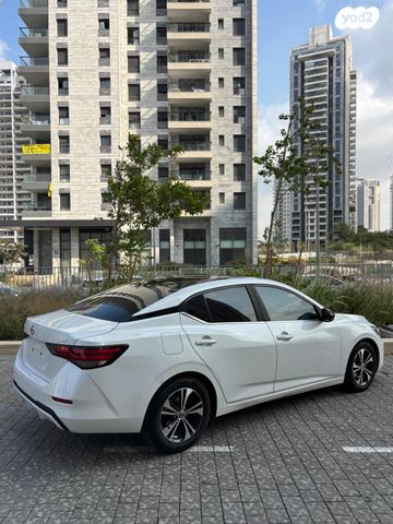 ניסאן סנטרה