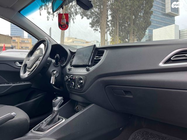 יונדאי אקסנט i25