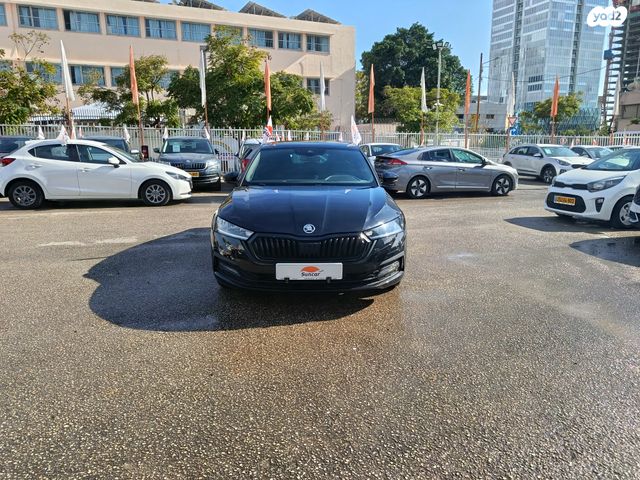 סקודה אוקטביה