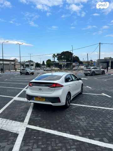 יונדאי איוניק