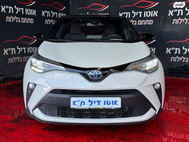 מודעת רכב טויוטה C-HR