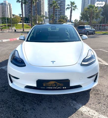 טסלה מודל 3