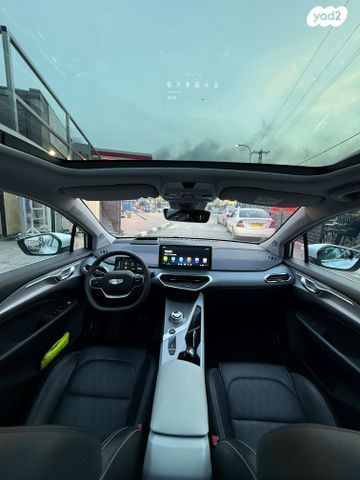 מודעת רכב ג׳ילי Geometry C