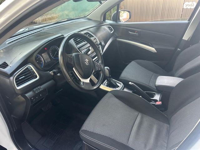 סוזוקי קרוסאובר