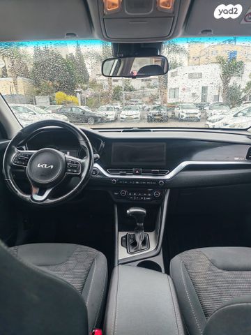 קיה נירו פלוס