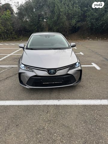 טויוטה קורולה