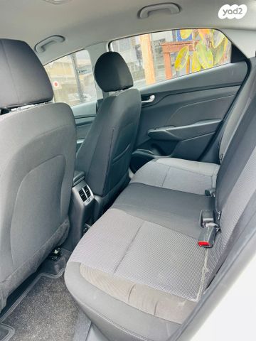 יונדאי אקסנט i25