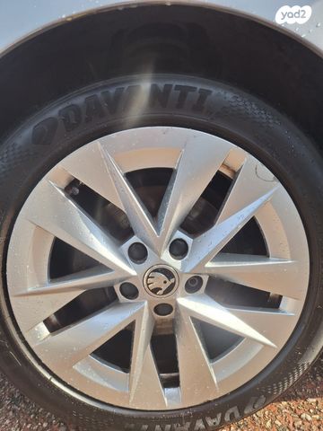 סקודה אוקטביה