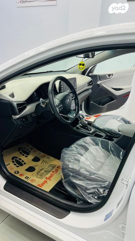 יונדאי איוניק